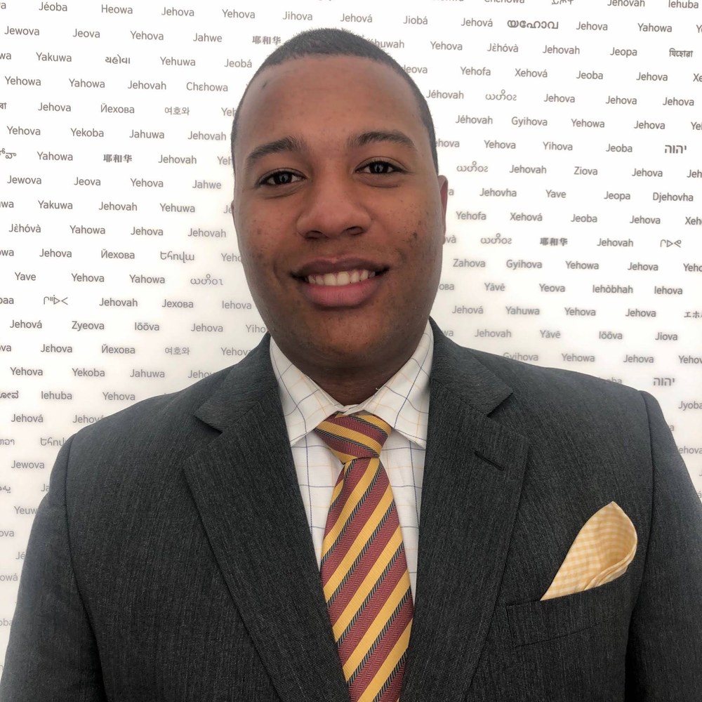 Meet your Posher, Francis